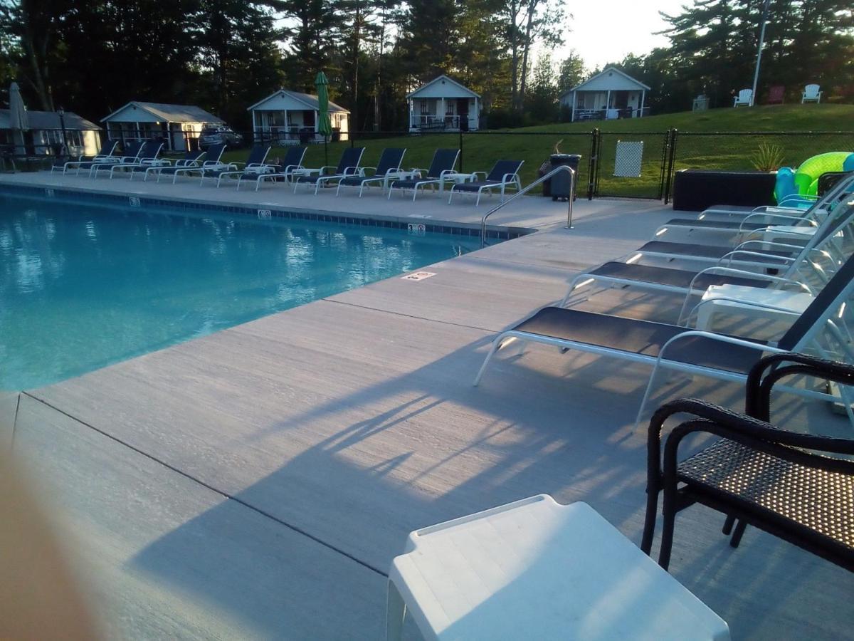 Grand View Resort Weirs Beach Exteriör bild