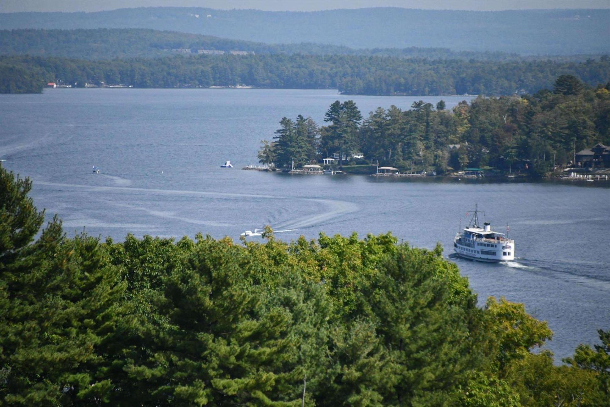 Grand View Resort Weirs Beach Exteriör bild